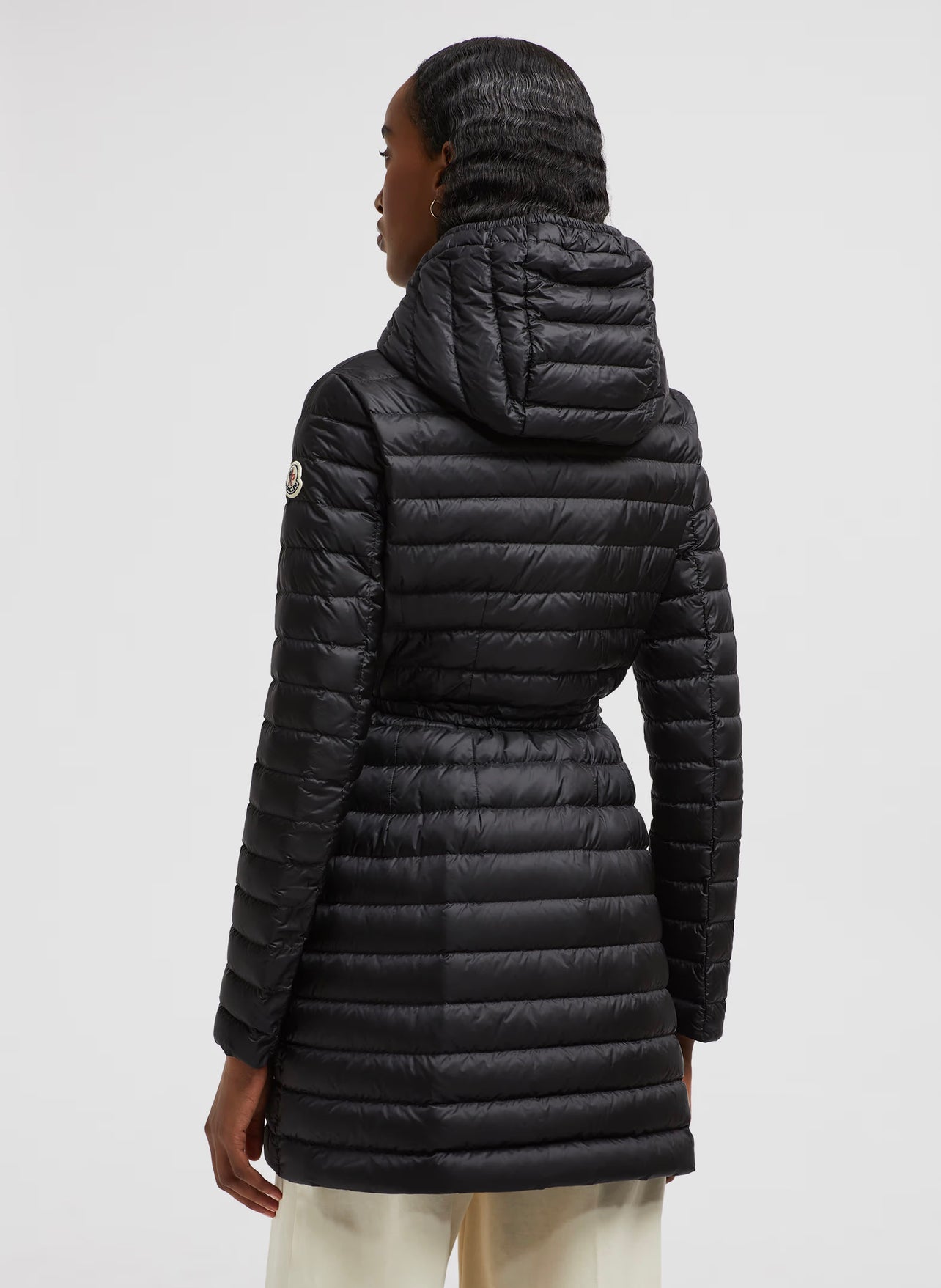 MONCLER DONNA NERO CON CAPPUCCIO