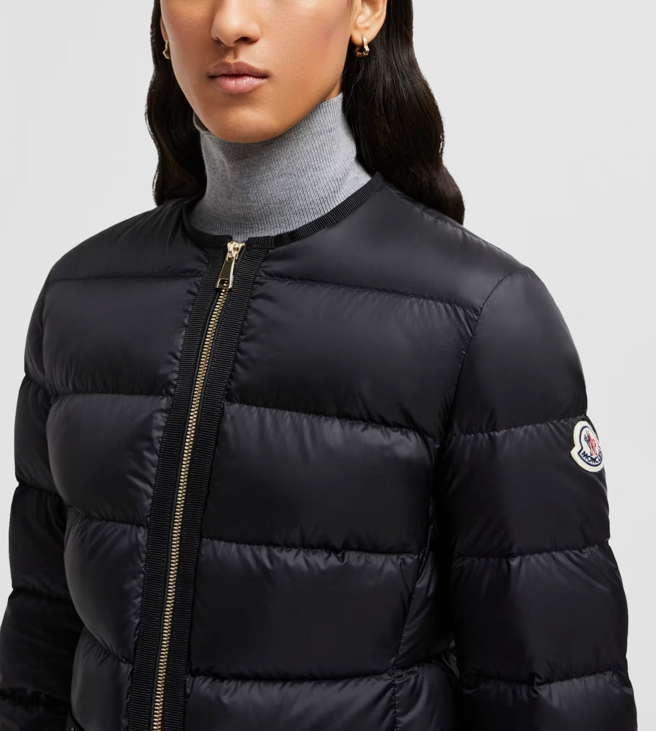 MONCLER DONNA NERO CORTO