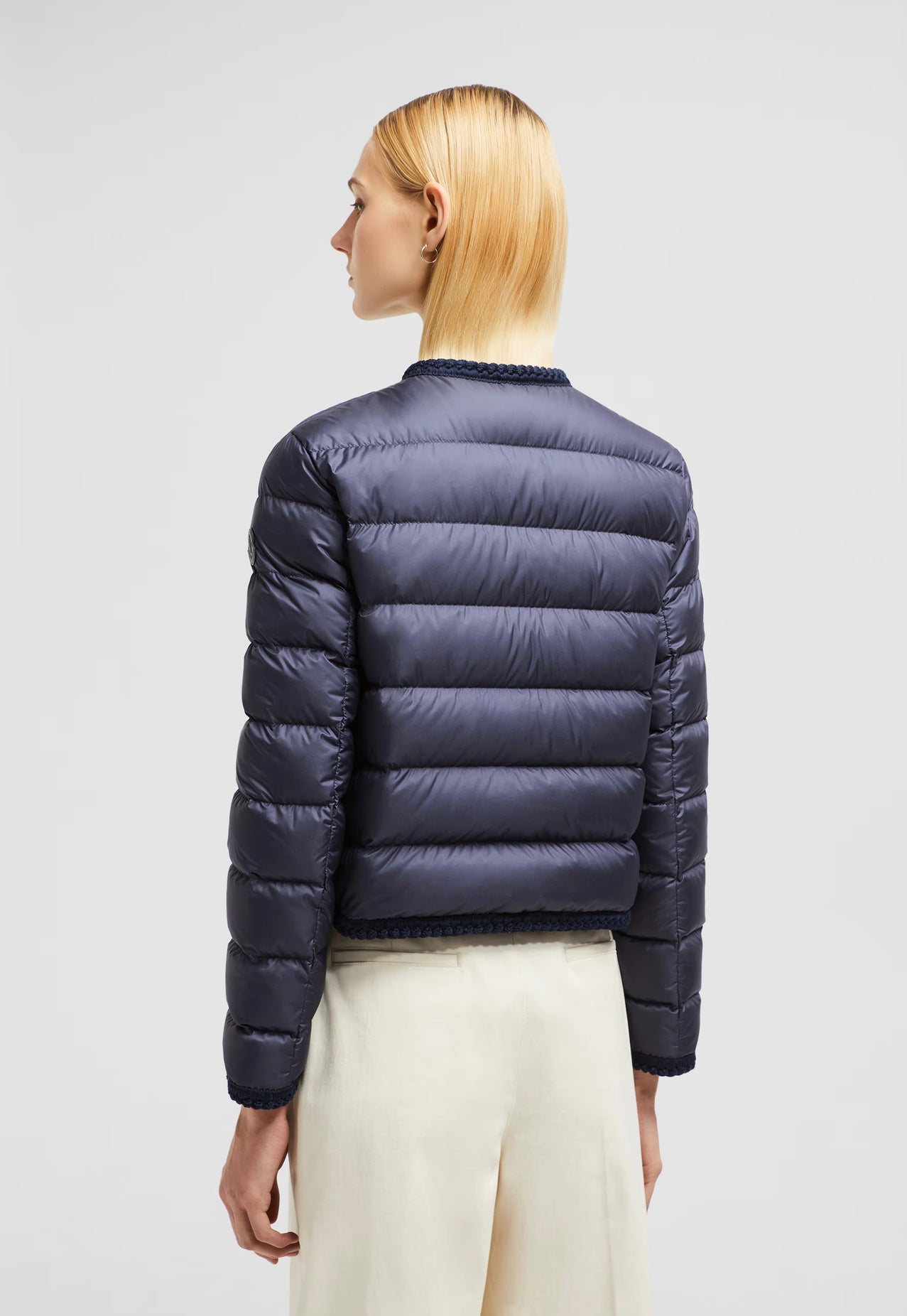 MONCLER DONNA CORTO RICAMATO BLU