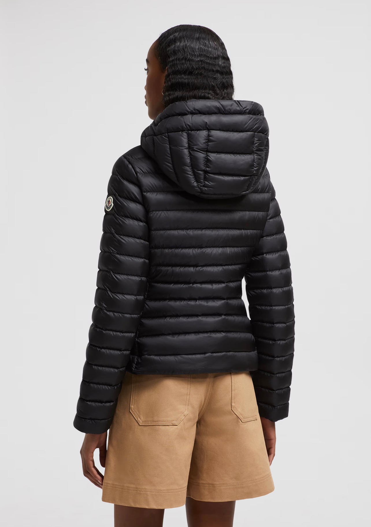 MONCLER DONNA CLASSICO NERO CON CAPPUCCIO